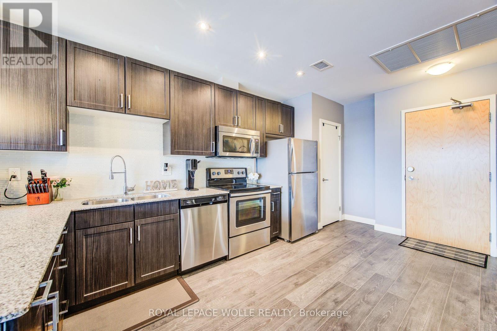 












1310 - 1 VICTORIA STREET

,
Kitchener,




Ontario
N2G0B5

