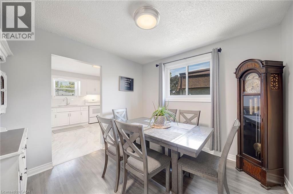 












23 BISMARK Drive

,
Cambridge,




Ontario
N1S4E6

