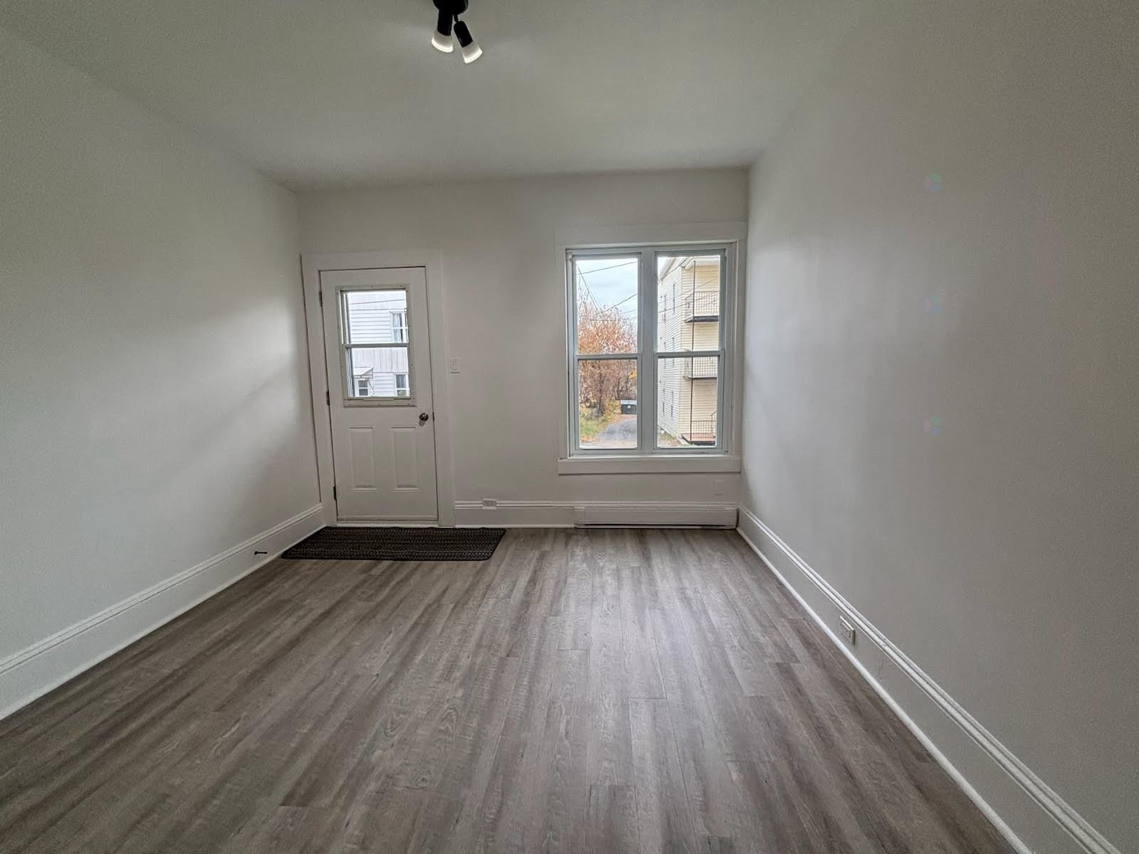 









250

 - 258


Rue Olivier

,
Sherbrooke (Les Nations),




QC
J1H1X2

