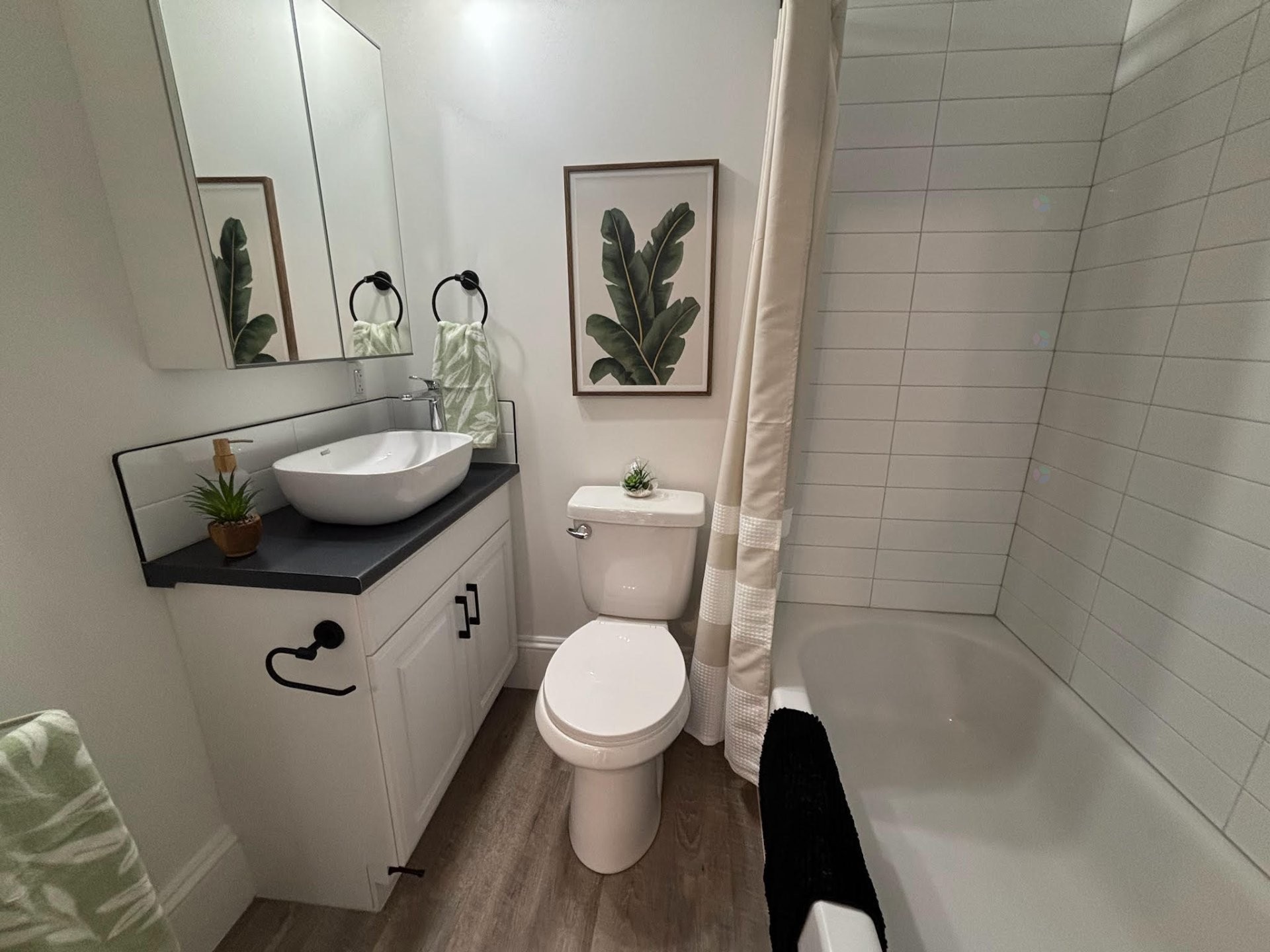 









250

 - 258


Rue Olivier

,
Sherbrooke (Les Nations),




QC
J1H1X2

