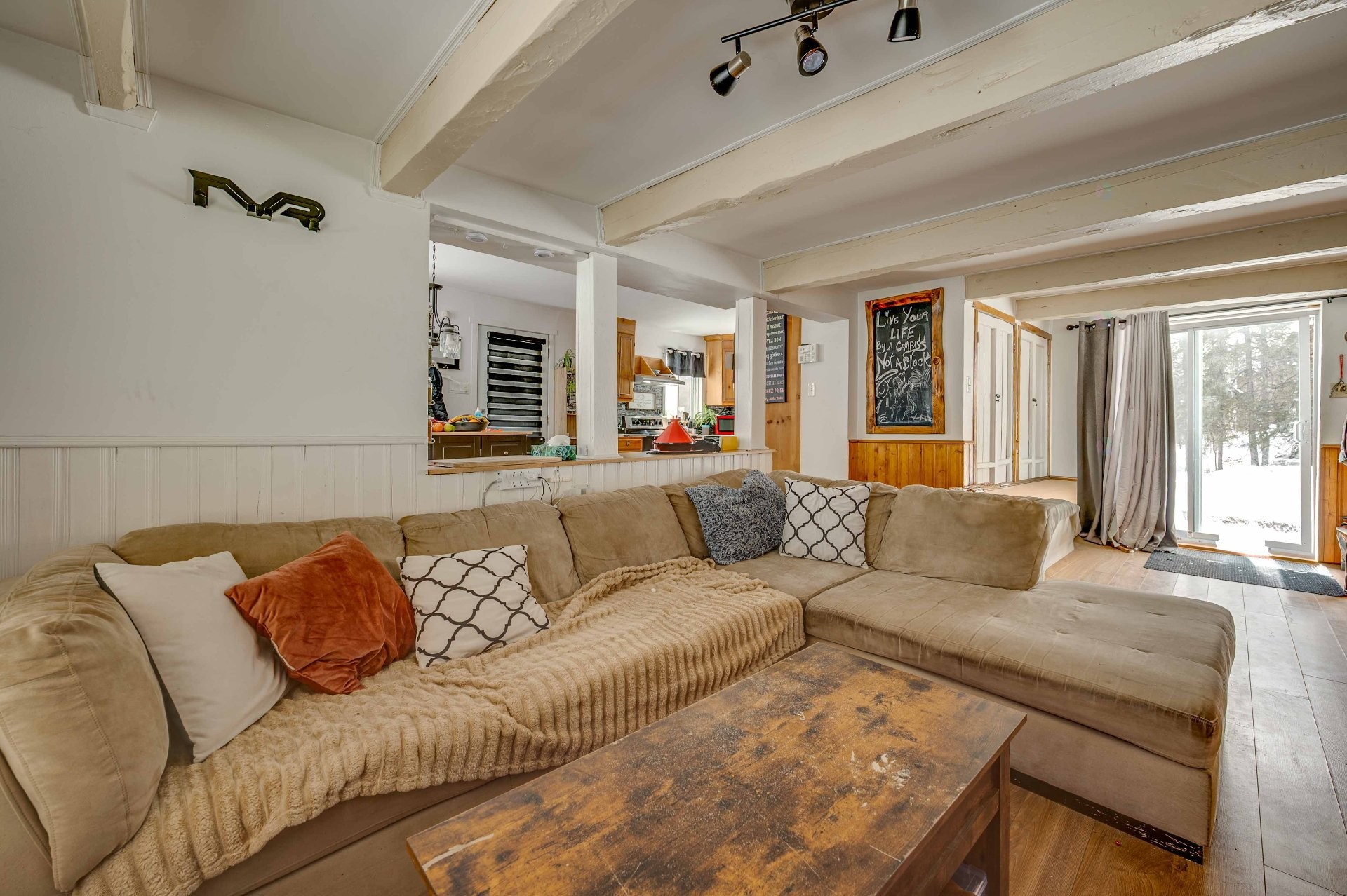 









55


Ch. du Pont-Couvert

,
La Macaza,




QC
J0T1R0

