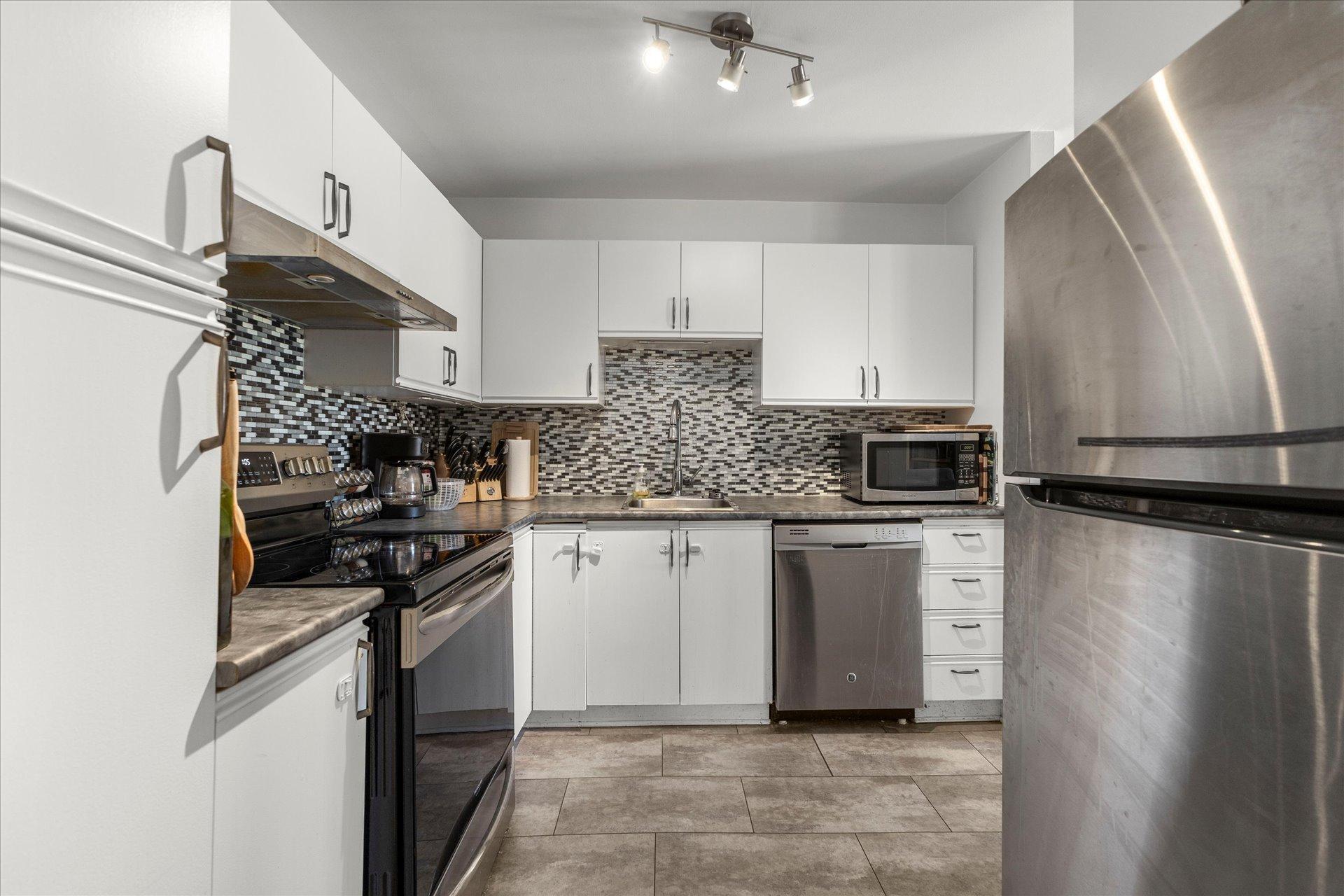 









1895


Rue Jean-Picard

, 1,
Laval (Chomedey),




QC
H7T2K7

