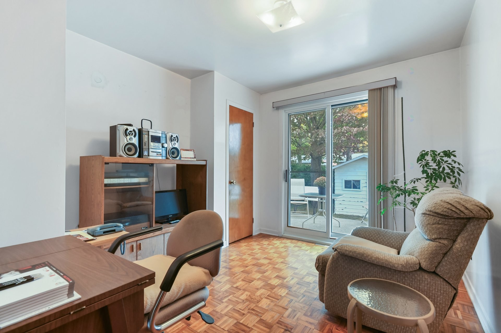 









40


Rue Lucien-Paquette

,
Blainville,




QC
J7C1J4

