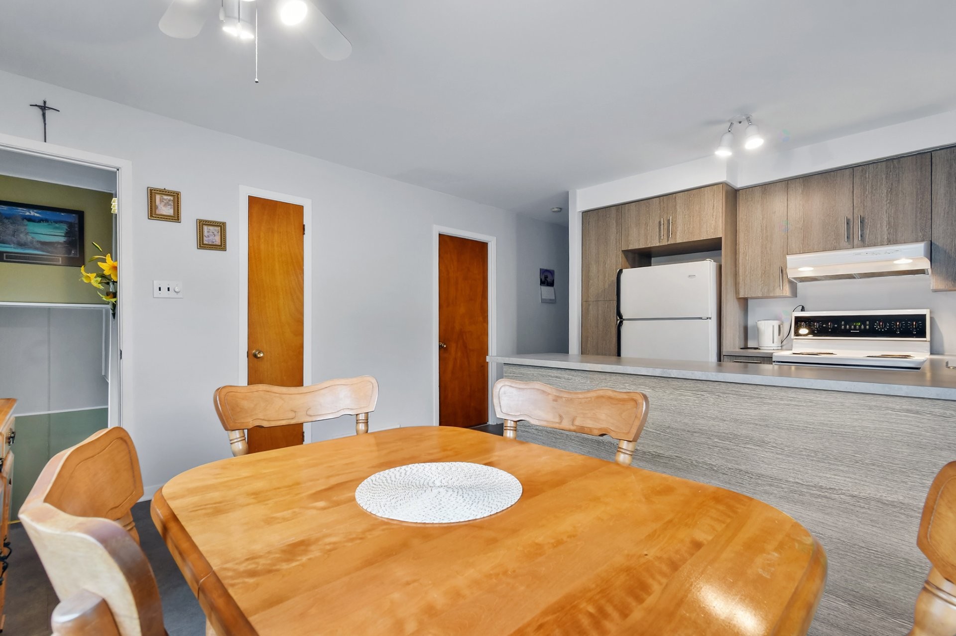 









40


Rue Lucien-Paquette

,
Blainville,




QC
J7C1J4

