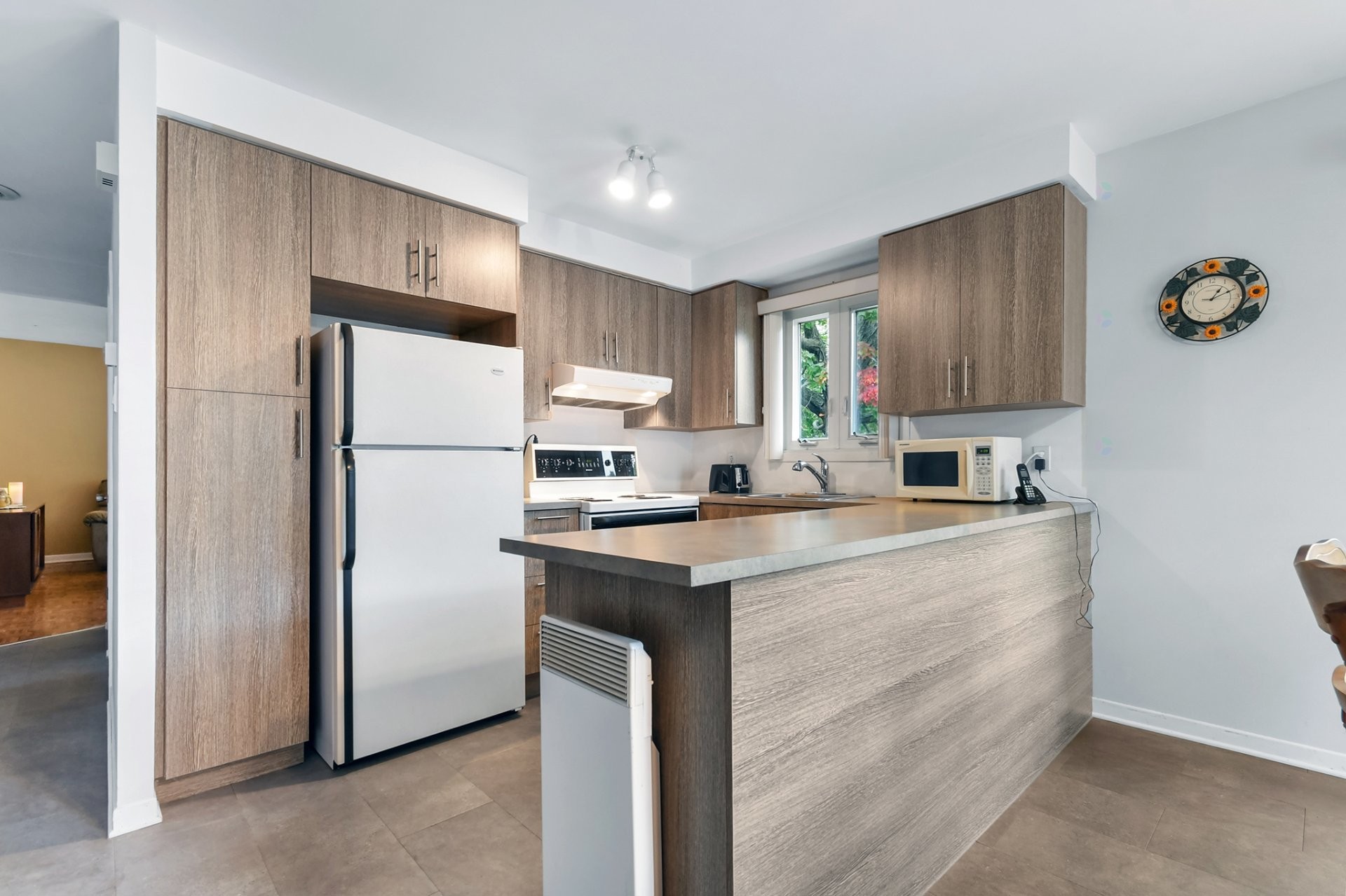 









40


Rue Lucien-Paquette

,
Blainville,




QC
J7C1J4

