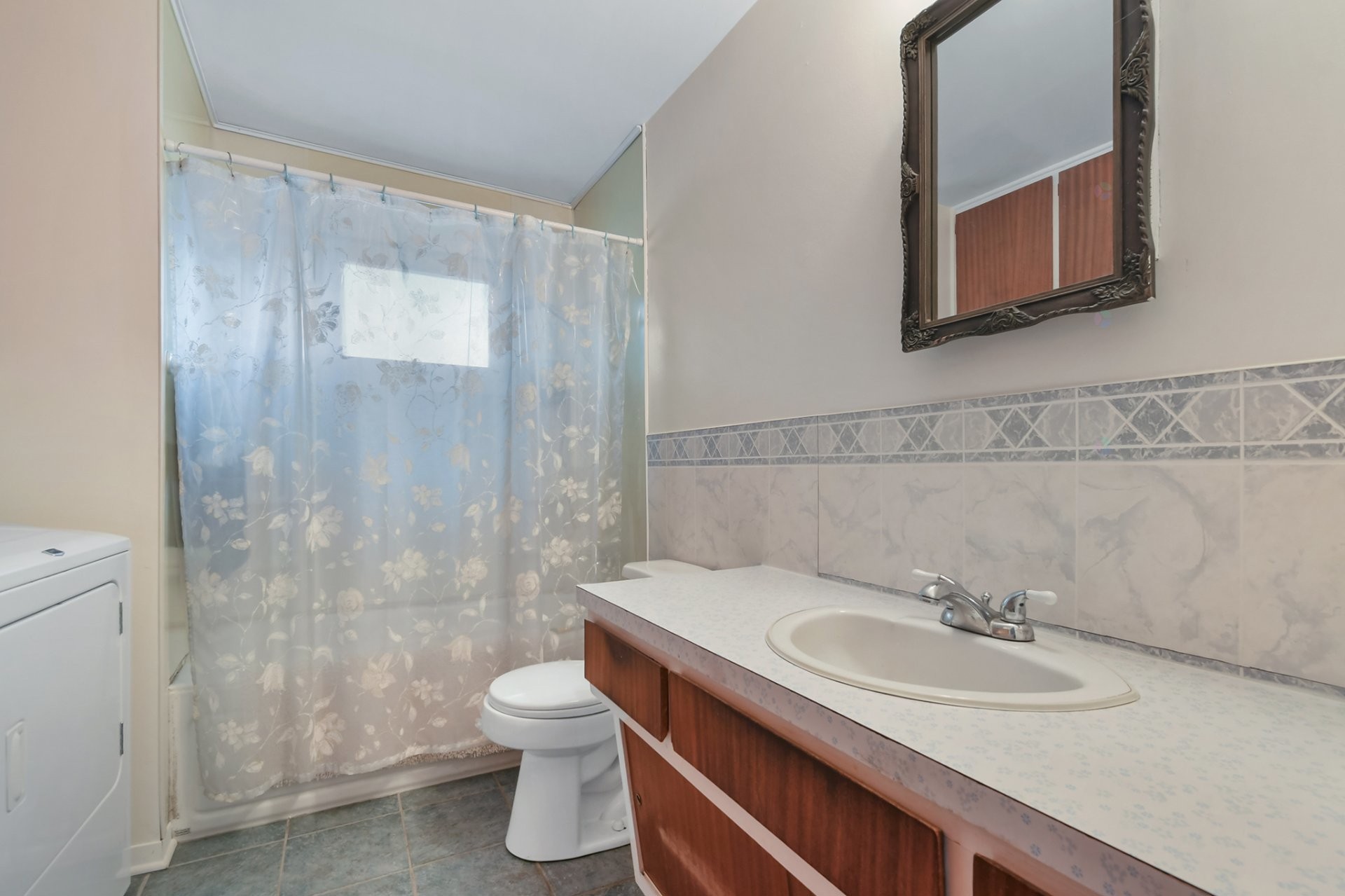 









40


Rue Lucien-Paquette

,
Blainville,




QC
J7C1J4

