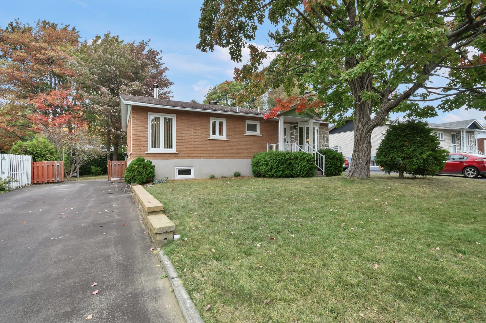 









40


Rue Lucien-Paquette

,
Blainville,




QC
J7C1J4

