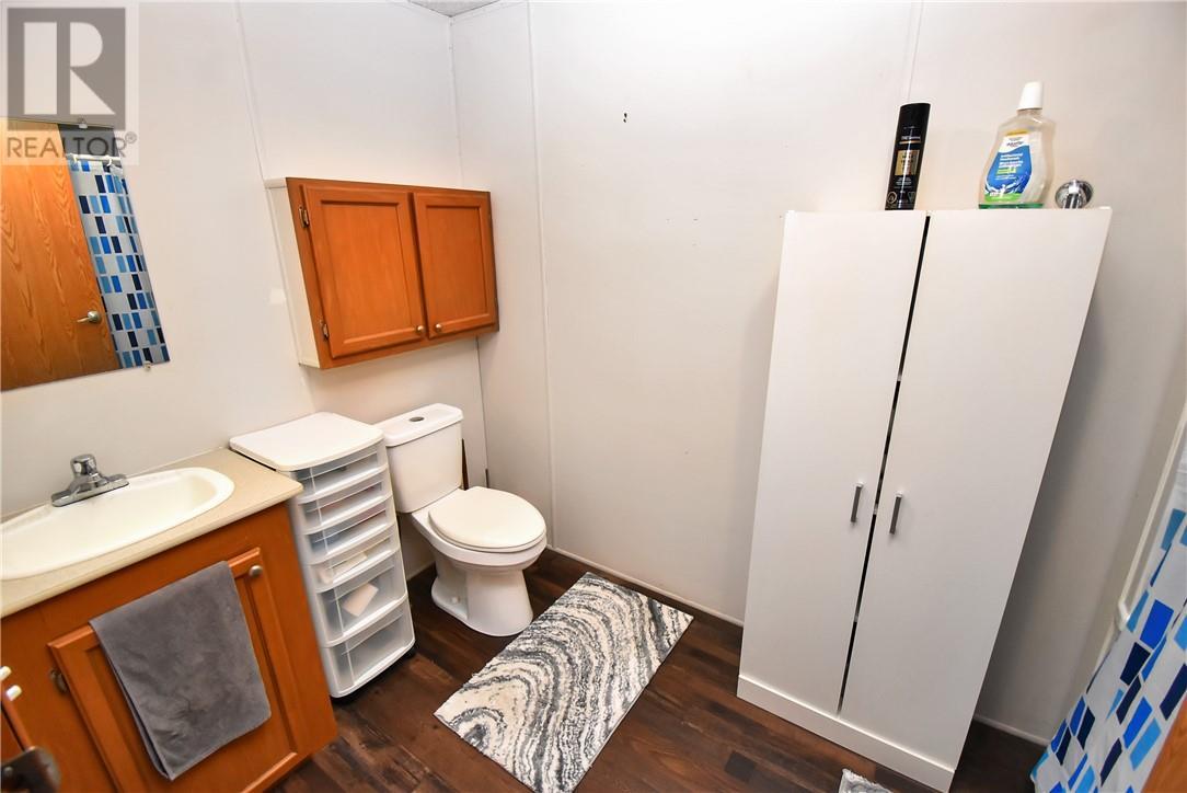 












5261 Highway 17 Unit# 1

,
Markstay,




Ontario
P0M2G0

