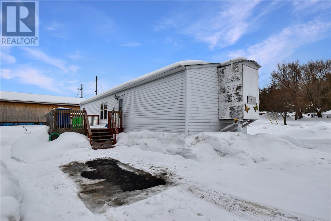 












5261 Highway 17 Unit# 1

,
Markstay,




Ontario
P0M2G0

