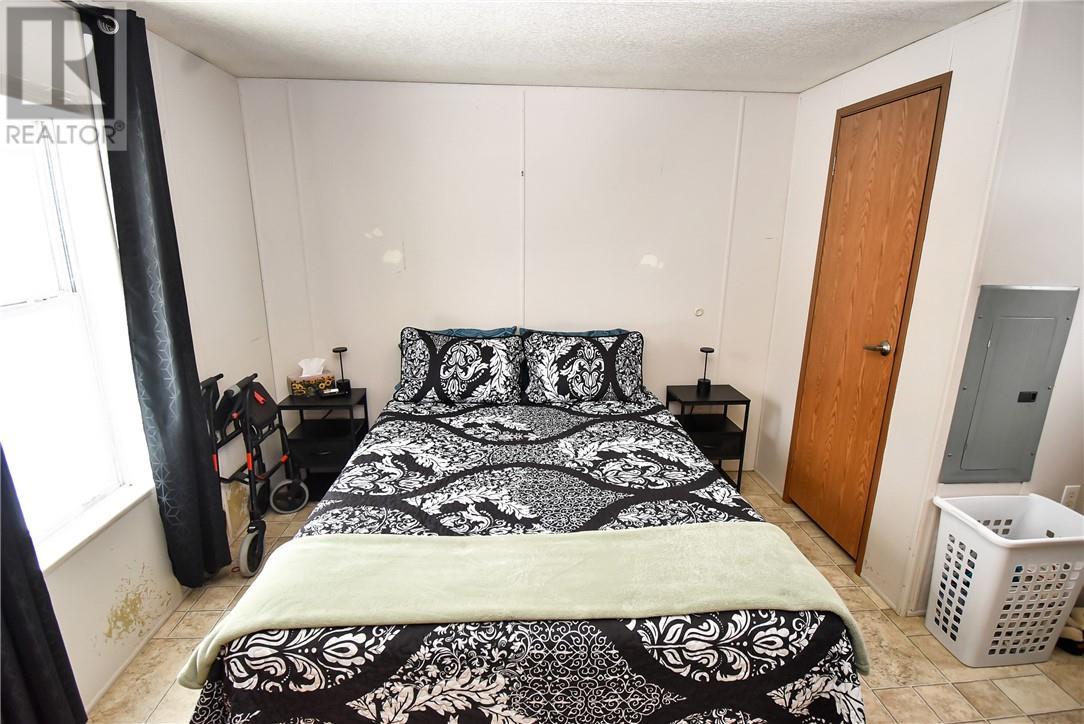 












5261 Highway 17 Unit# 1

,
Markstay,




Ontario
P0M2G0

