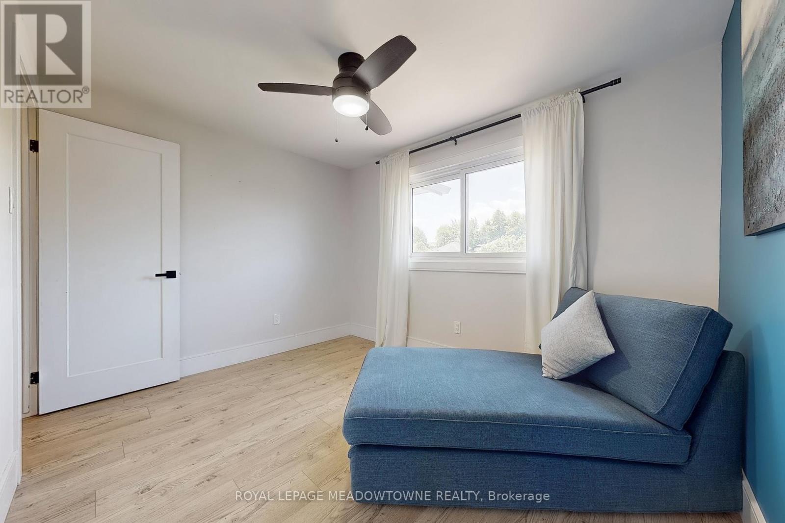 












365 CELTIC DRIVE

,
Hamilton,




Ontario
L8E4N1

