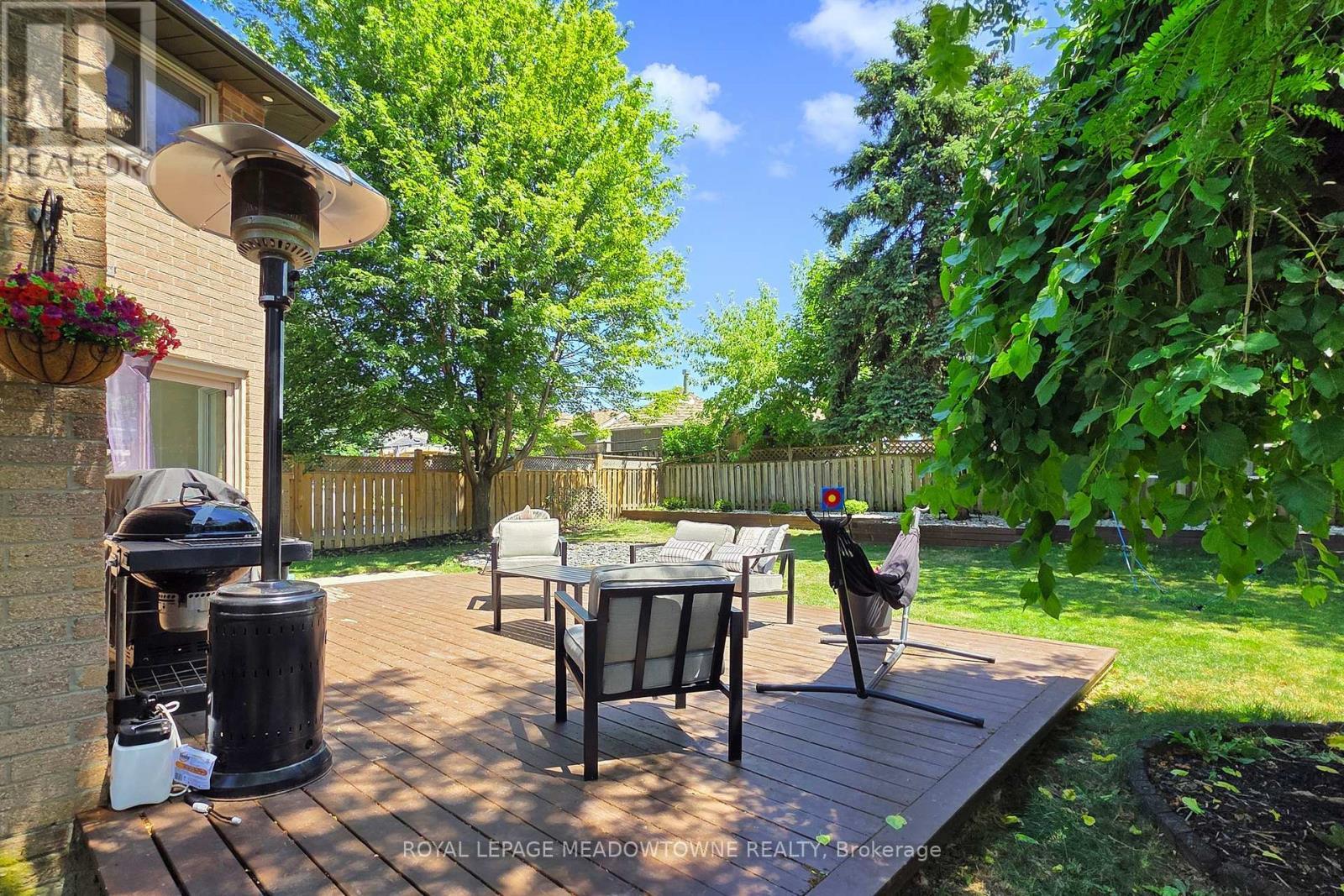 












365 CELTIC DRIVE

,
Hamilton,




Ontario
L8E4N1

