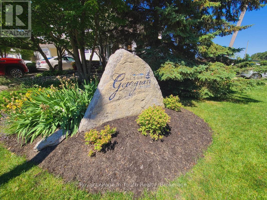 












102 WYCLIFFE COVE

,
Tay (Victoria Harbour),




Ontario
L0K2A0

