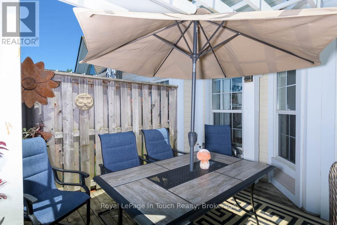 












102 WYCLIFFE COVE

,
Tay (Victoria Harbour),




Ontario
L0K2A0

