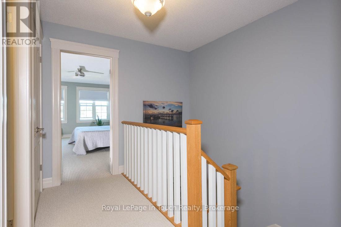 












102 WYCLIFFE COVE

,
Tay (Victoria Harbour),




Ontario
L0K2A0

