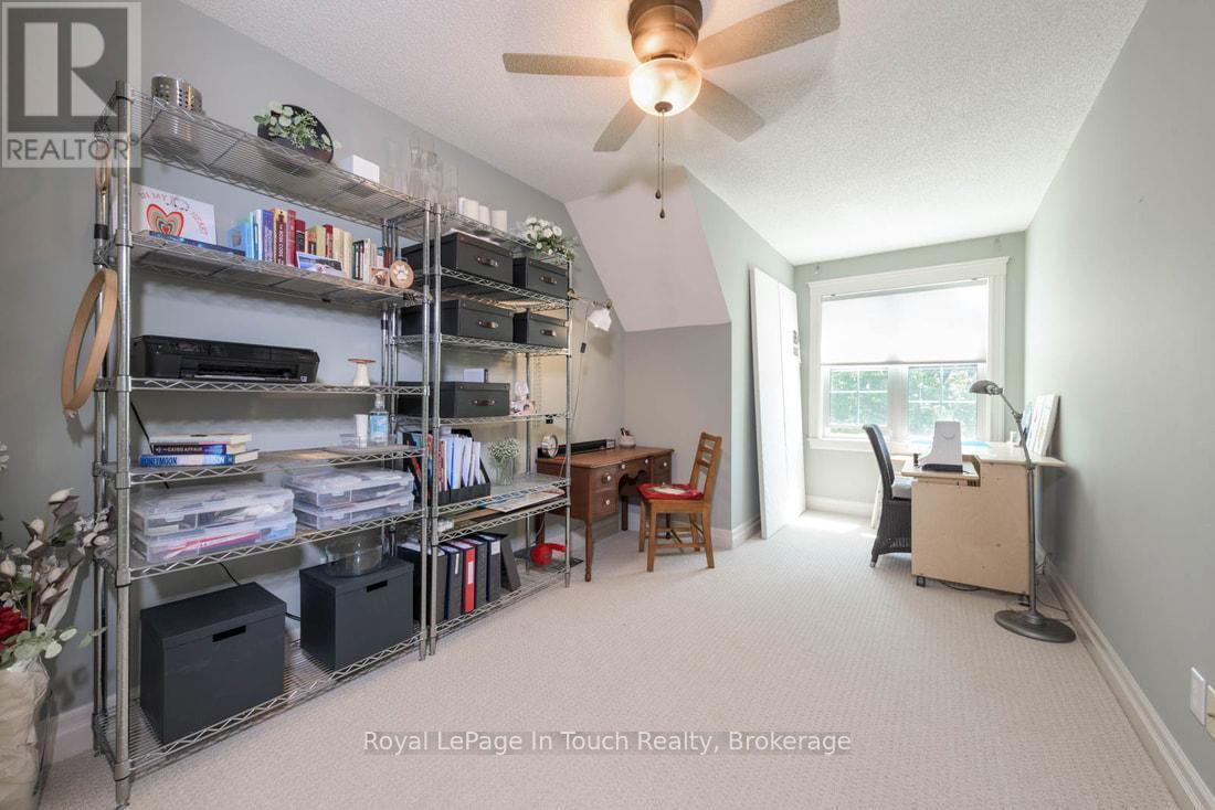 












102 WYCLIFFE COVE

,
Tay (Victoria Harbour),




Ontario
L0K2A0

