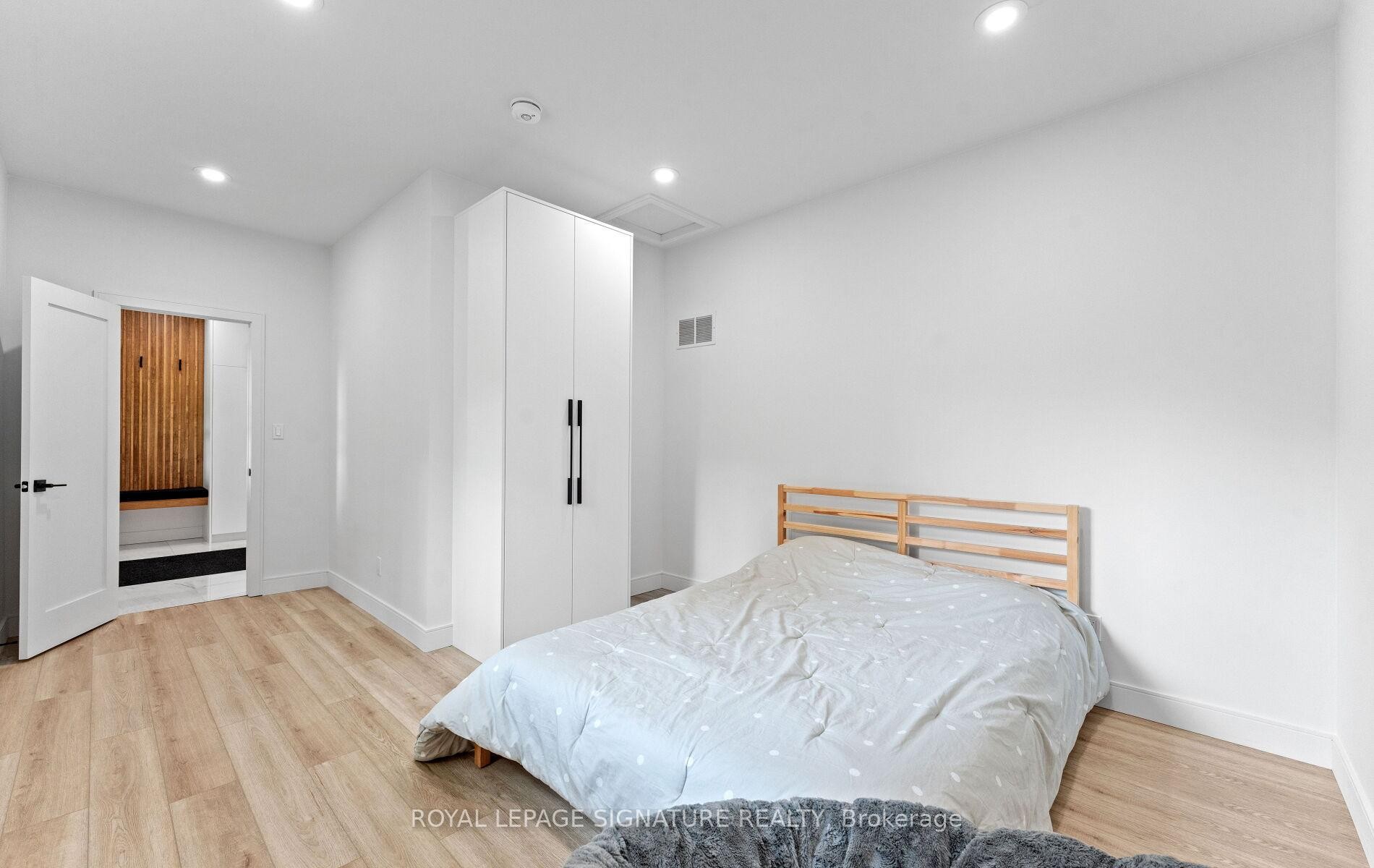 









44


Sunnyshore Park

Drive,
McKellar,




ON
P2A 0B5

