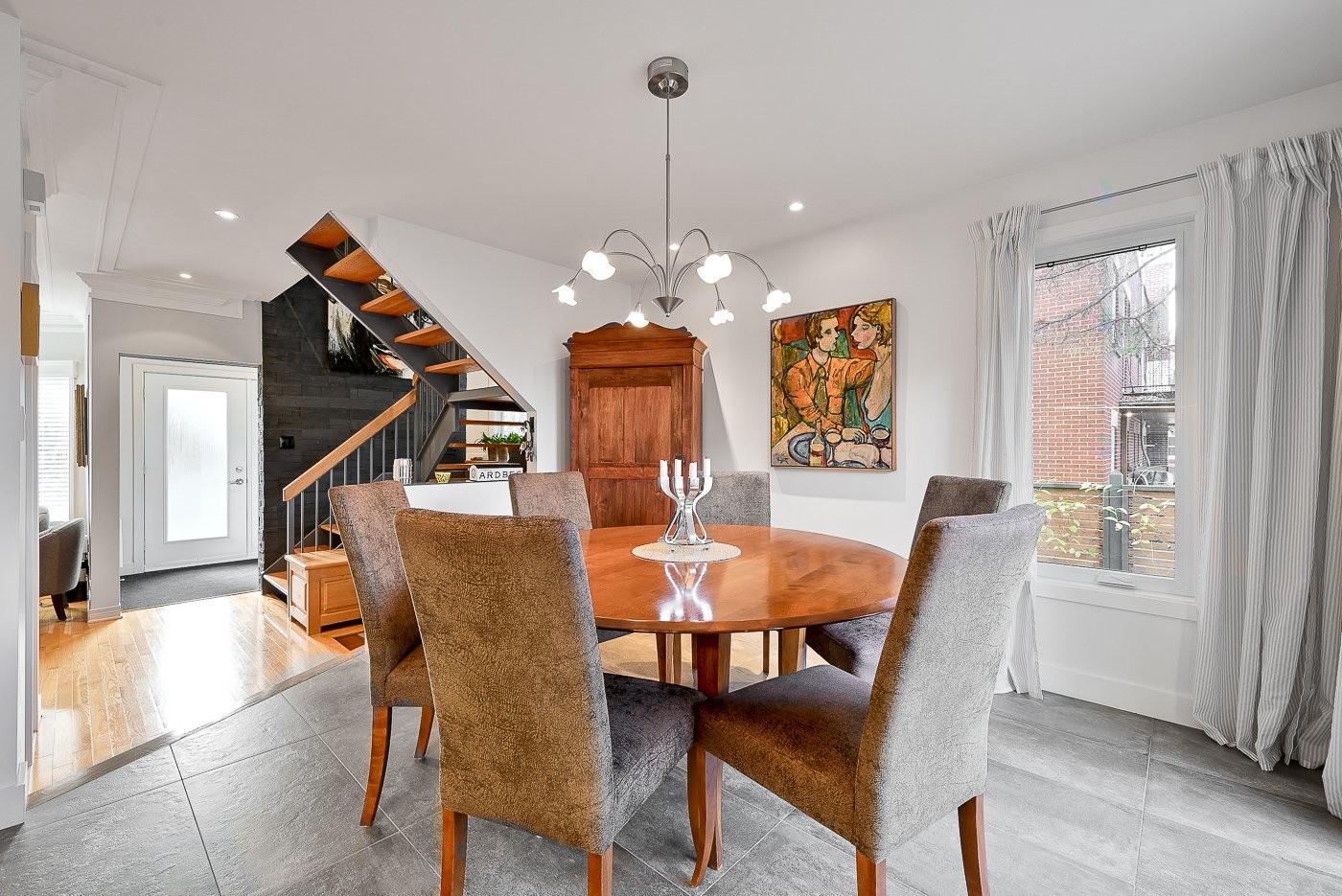 









654


Av. Pine

,
Saint-Lambert,




QC
J4P2P5


