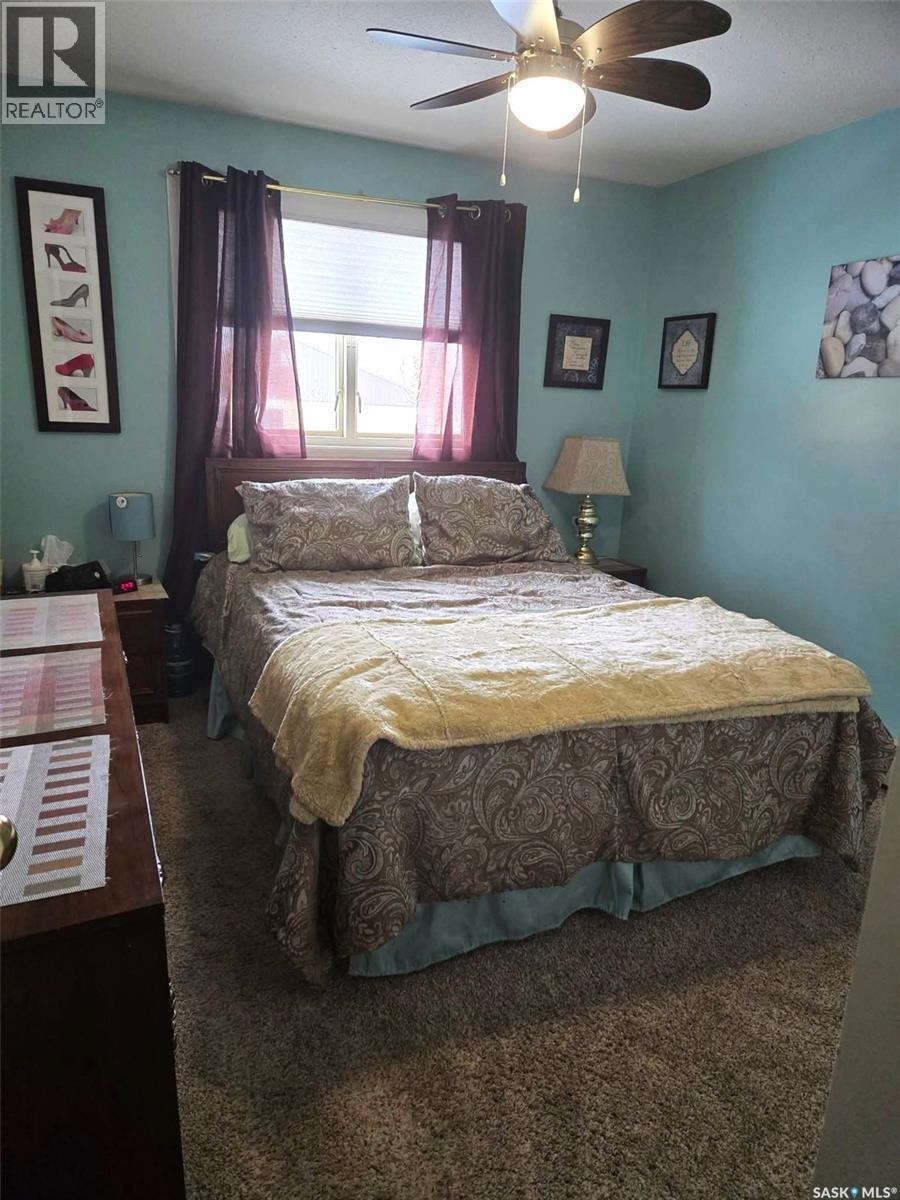 












101 3rd STREET W

,
Leader,




Saskatchewan
S0N1H0

