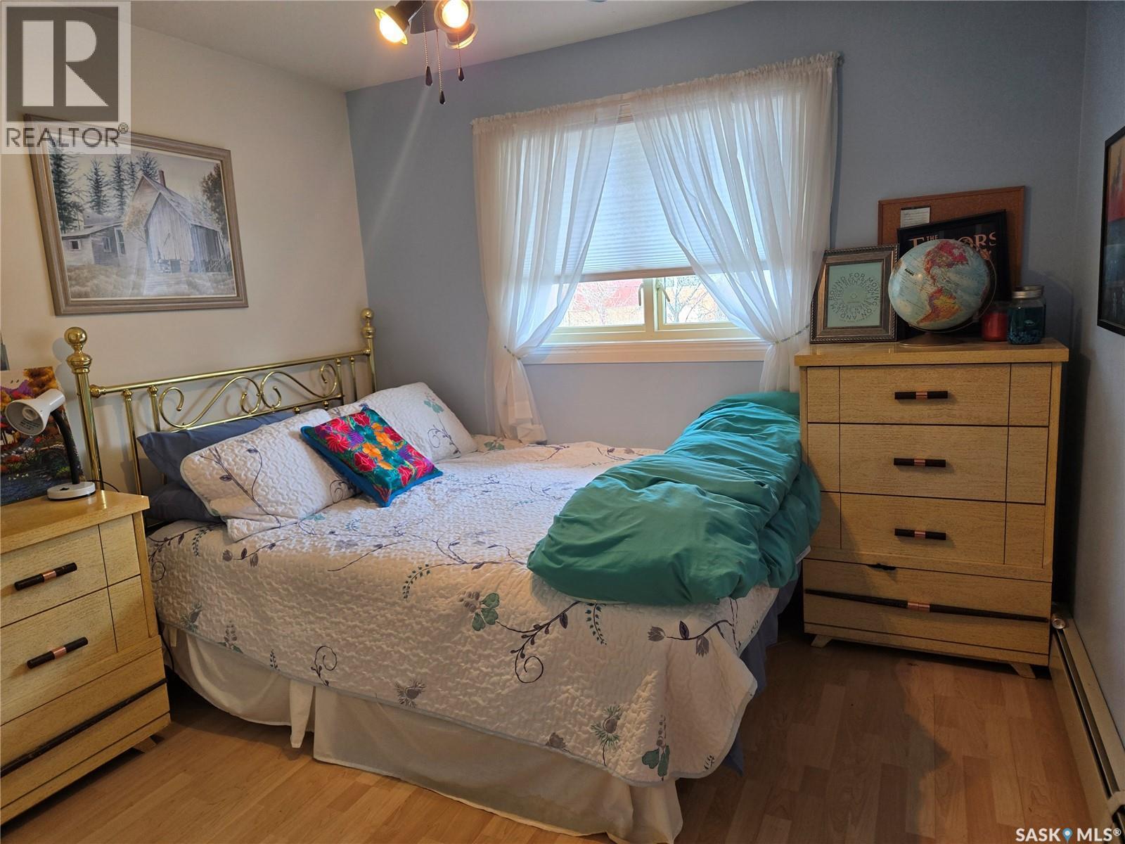 












101 3rd STREET W

,
Leader,




Saskatchewan
S0N1H0

