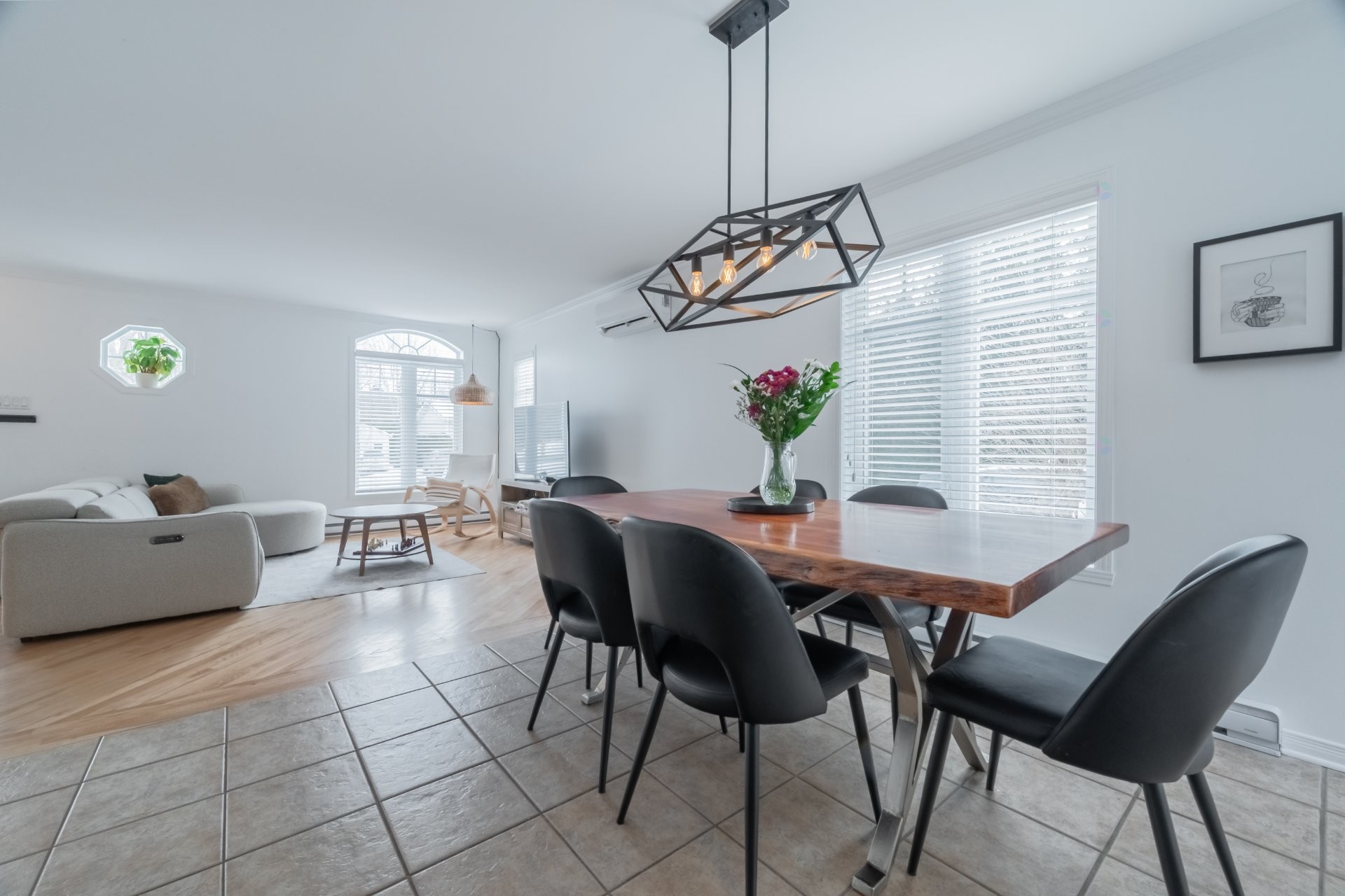 









306


Rue des Forêts

,
Saint-Jean-sur-Richelieu,




QC
J2W2E4

