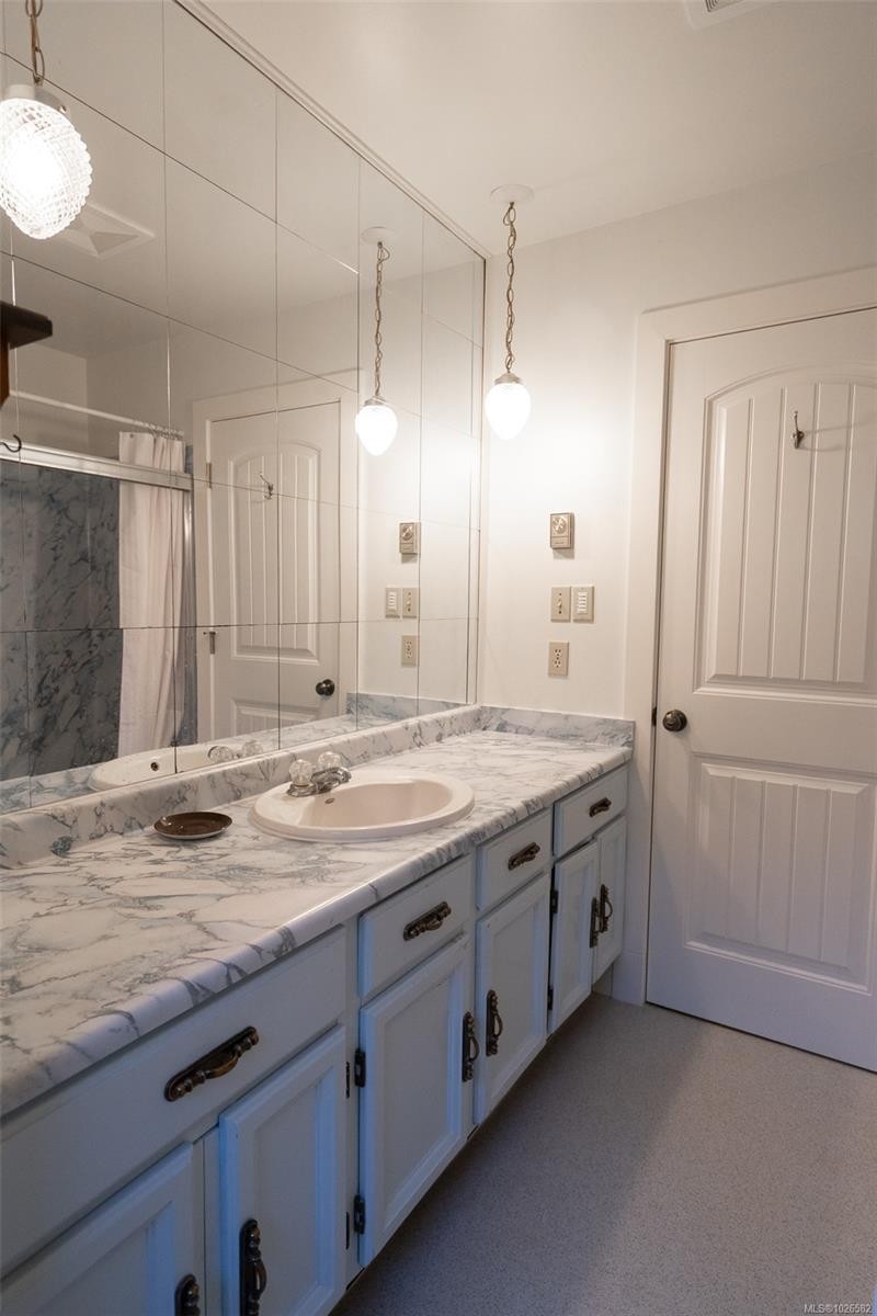 









354


Old Scott

Rd,
Salt Spring,




BC
V8K 2L9

