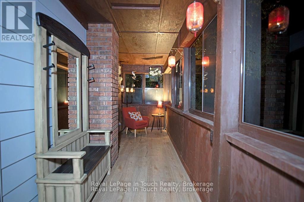 












8 CYRIL MARTIN PLACE

,
Severn (Coldwater),




Ontario
L0K1E0

