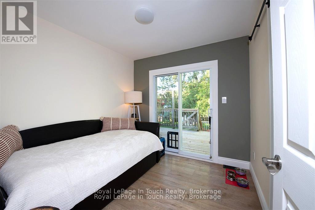 












8 CYRIL MARTIN PLACE

,
Severn (Coldwater),




Ontario
L0K1E0

