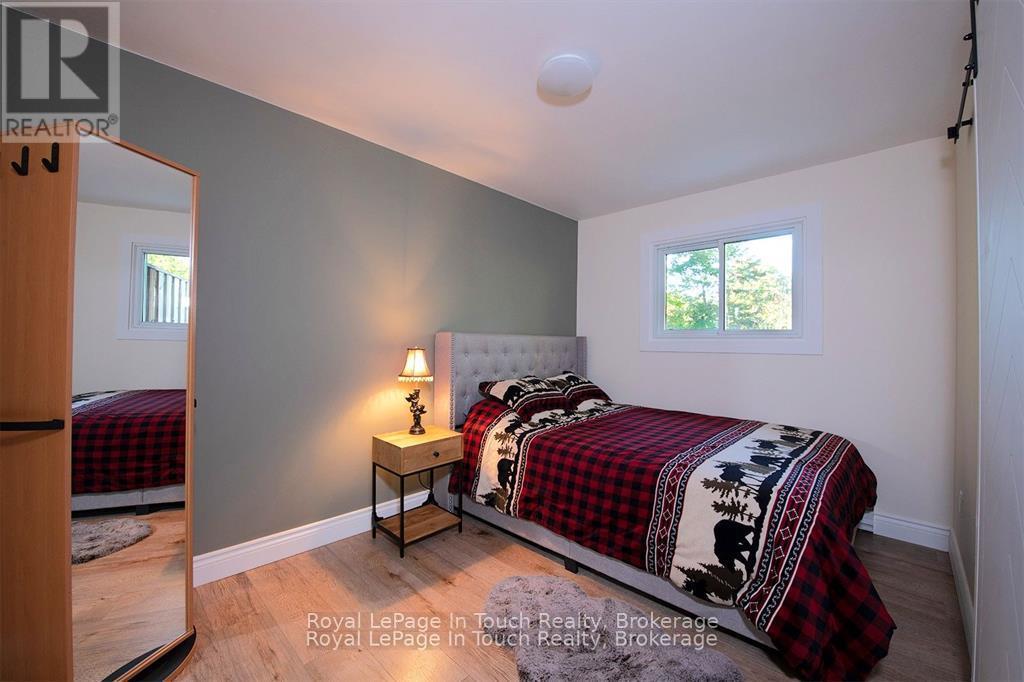 












8 CYRIL MARTIN PLACE

,
Severn (Coldwater),




Ontario
L0K1E0

