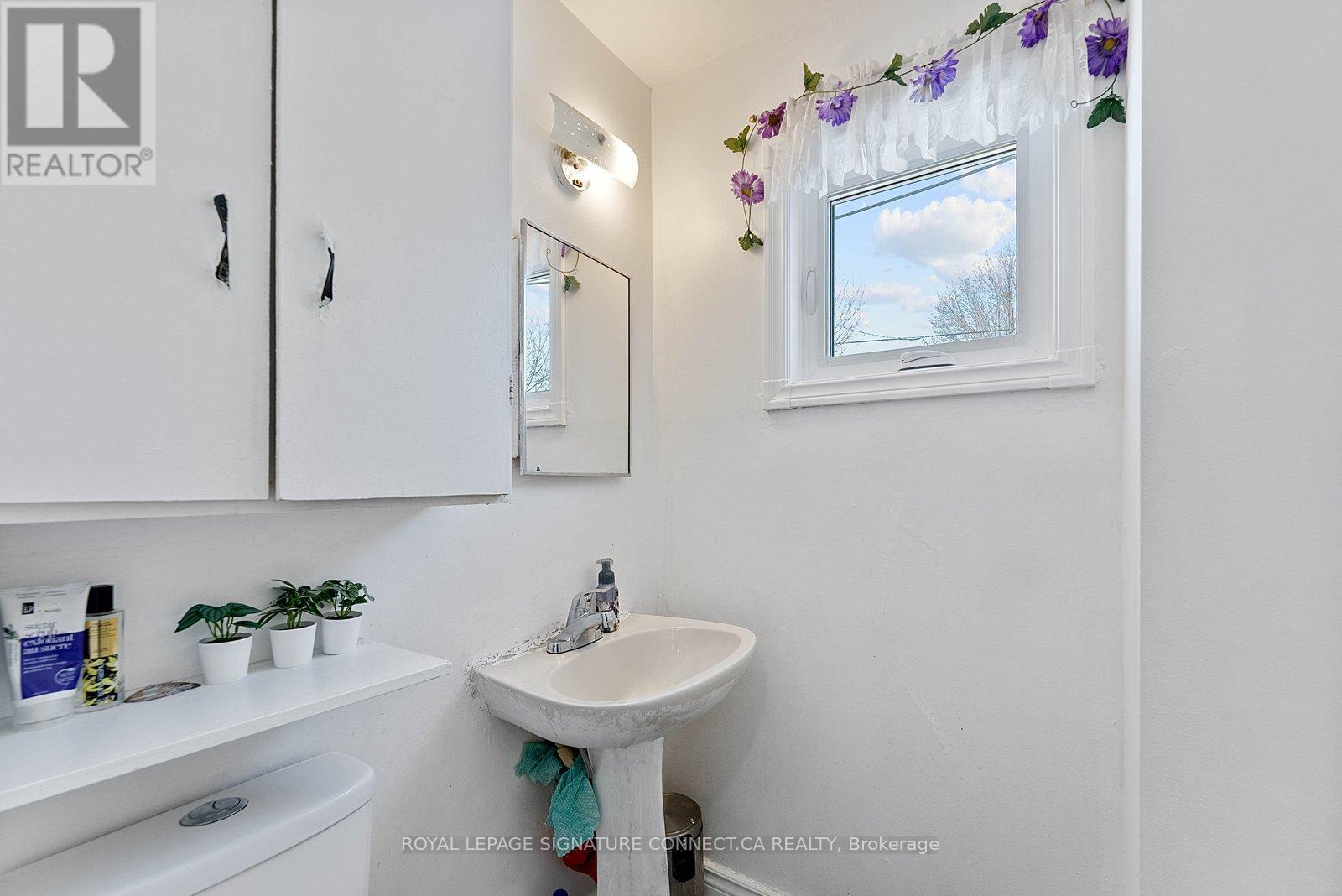 












55 BRAEMAR DRIVE

,
Brampton,




Ontario
L6T2L5

