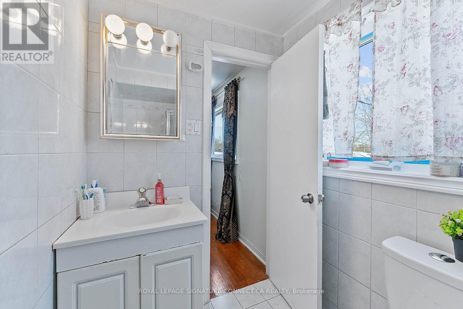 












55 BRAEMAR DRIVE

,
Brampton,




Ontario
L6T2L5

