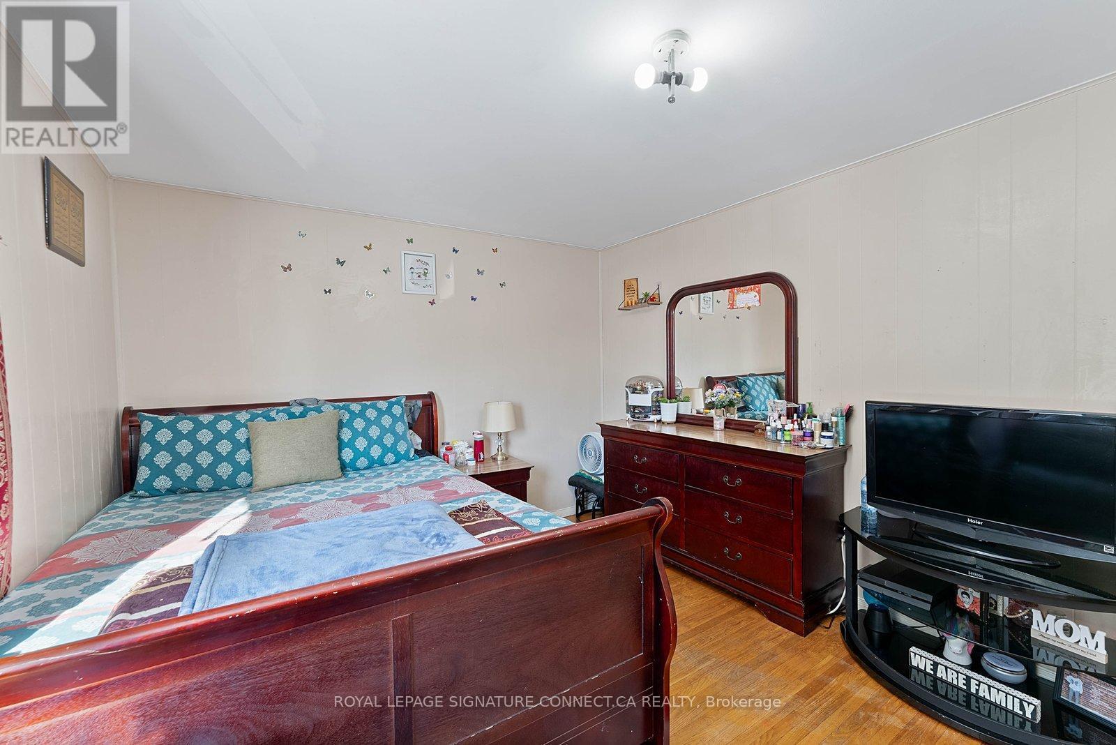 












55 BRAEMAR DRIVE

,
Brampton,




Ontario
L6T2L5

