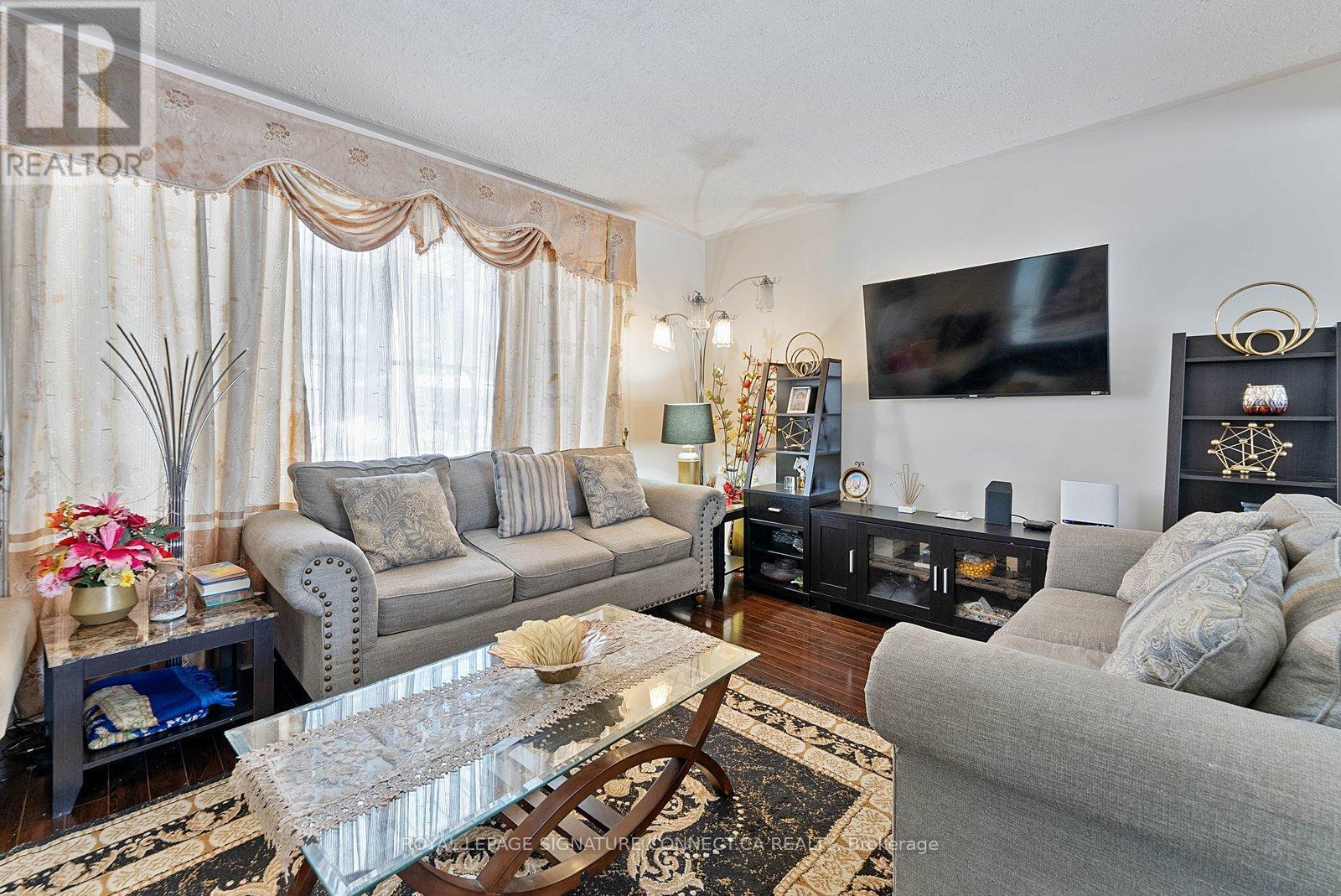 












55 BRAEMAR DRIVE

,
Brampton,




Ontario
L6T2L5

