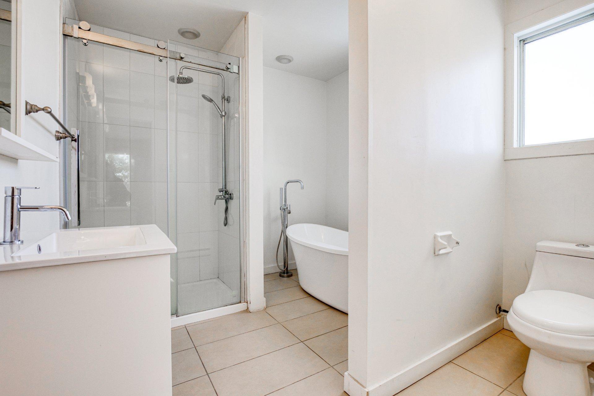 









7720


Boul. Milan

,
Brossard,




QC
J4Y1H7

