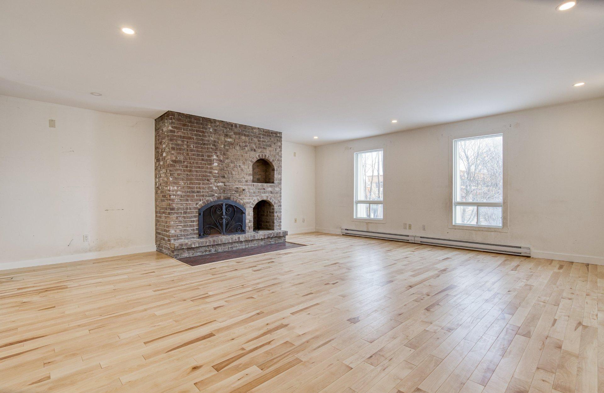 









7720


Boul. Milan

,
Brossard,




QC
J4Y1H7

