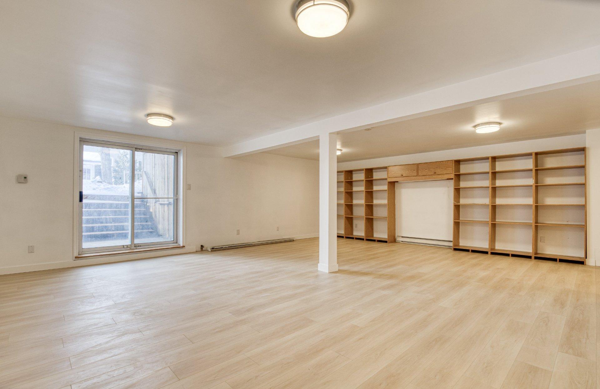 









7720


Boul. Milan

,
Brossard,




QC
J4Y1H7

