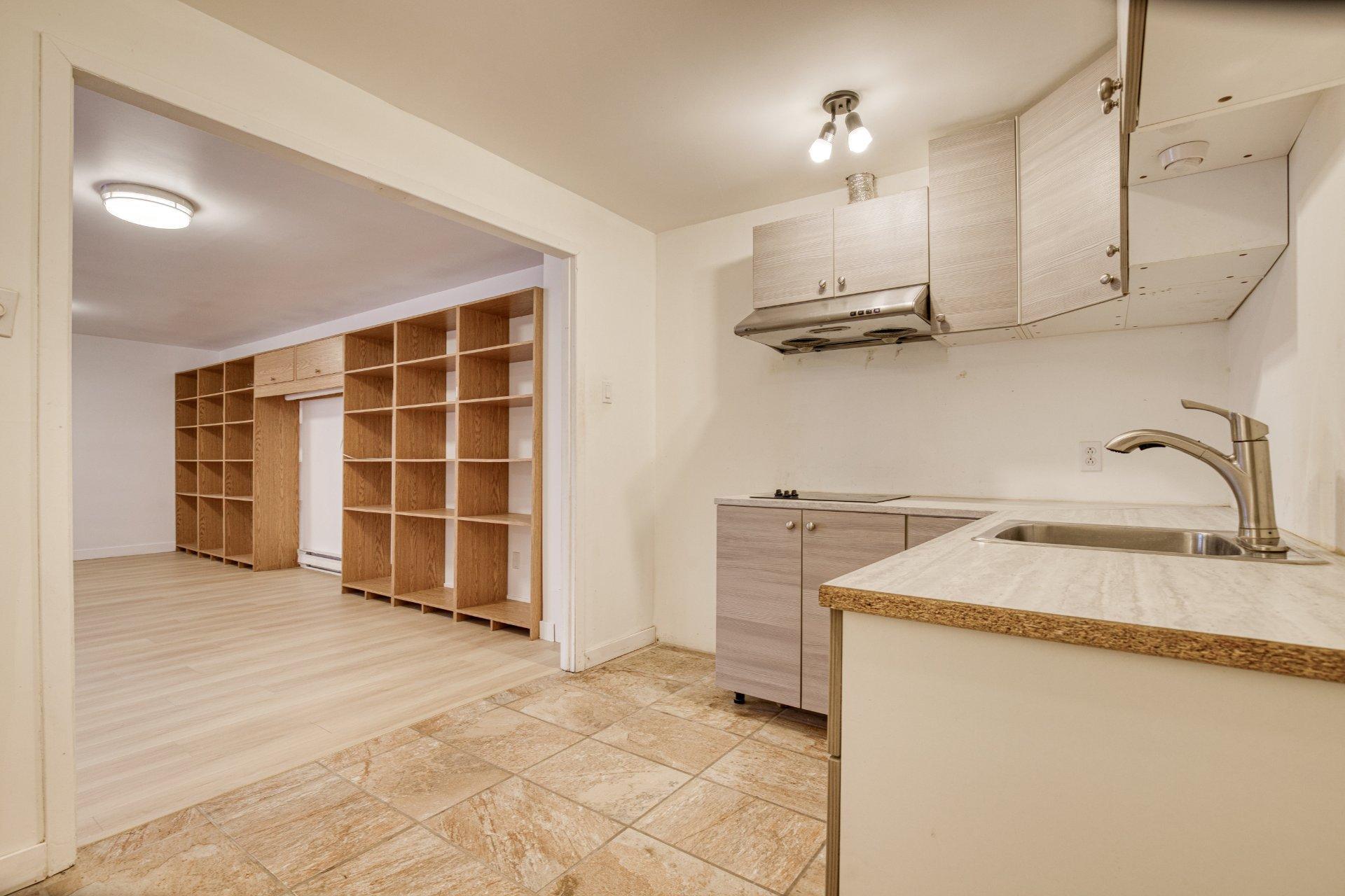 









7720


Boul. Milan

,
Brossard,




QC
J4Y1H7

