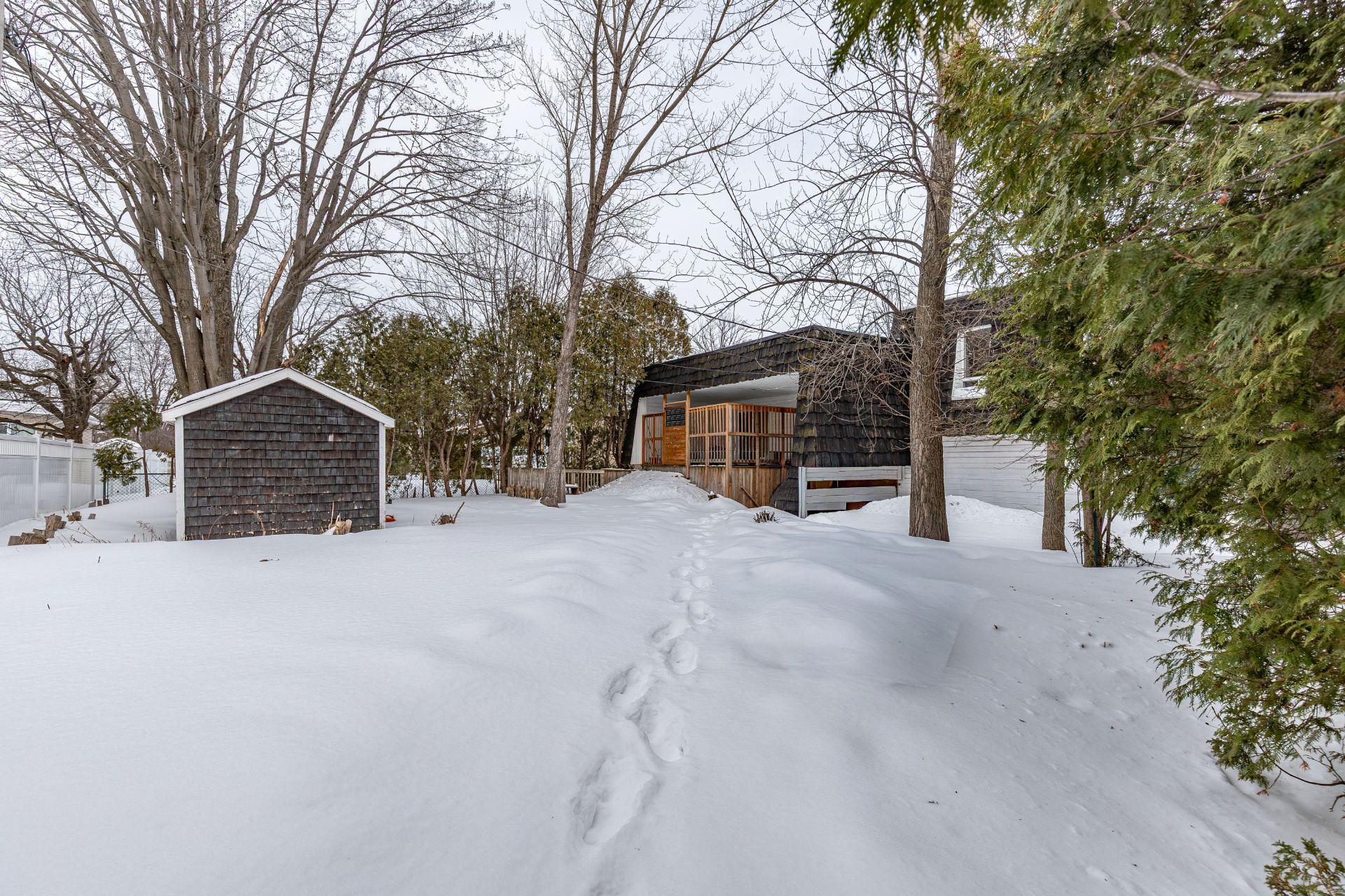 









7720


Boul. Milan

,
Brossard,




QC
J4Y1H7

