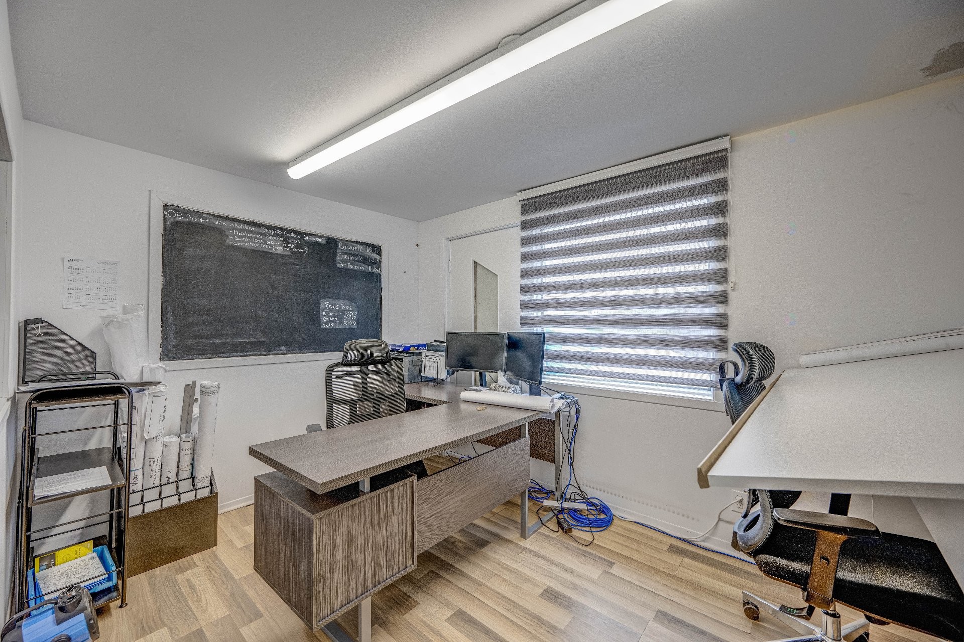 









145

 - 147


Rue de St-Faustin

,
Saint-Jérôme,




QC
J7Z2P5

