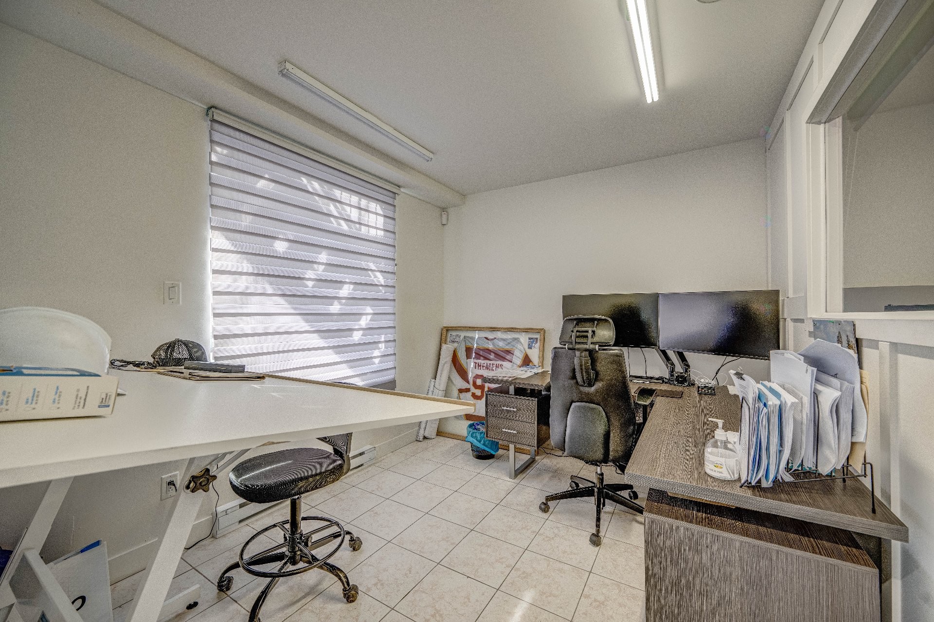 









145

 - 147


Rue de St-Faustin

,
Saint-Jérôme,




QC
J7Z2P5

