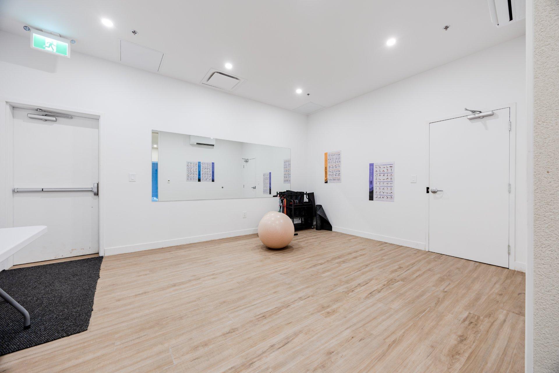 









7070


Boul. Newman

, 407,
Montréal (LaSalle),




QC
H8N0K1

