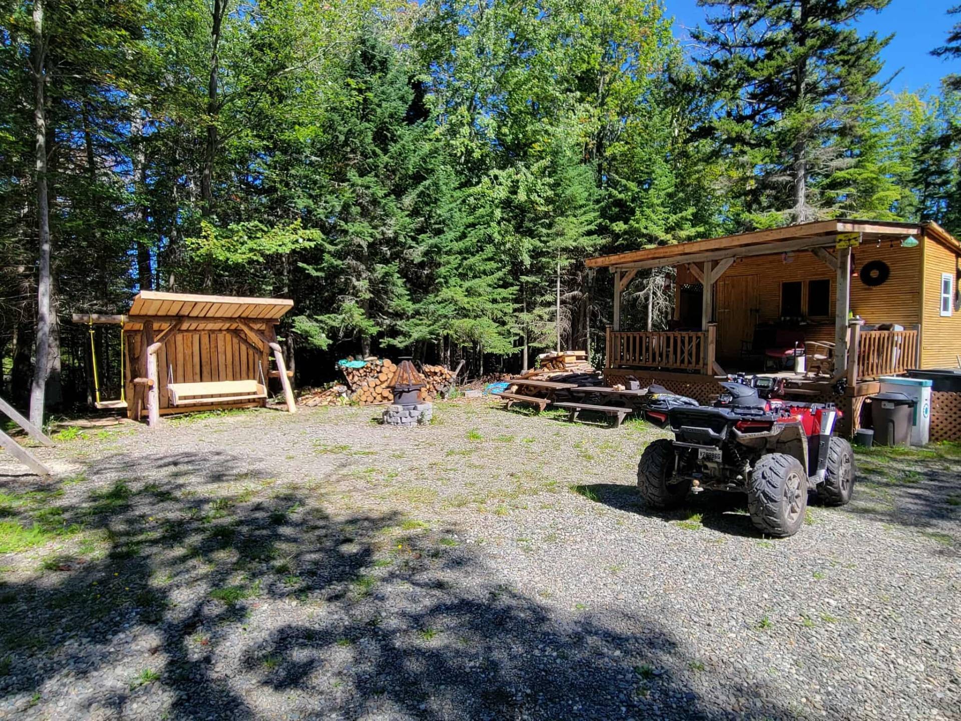 









719


Rg Tout-de-Joie

,
Saint-Augustin-de-Woburn,







QC
G0Y1R0

