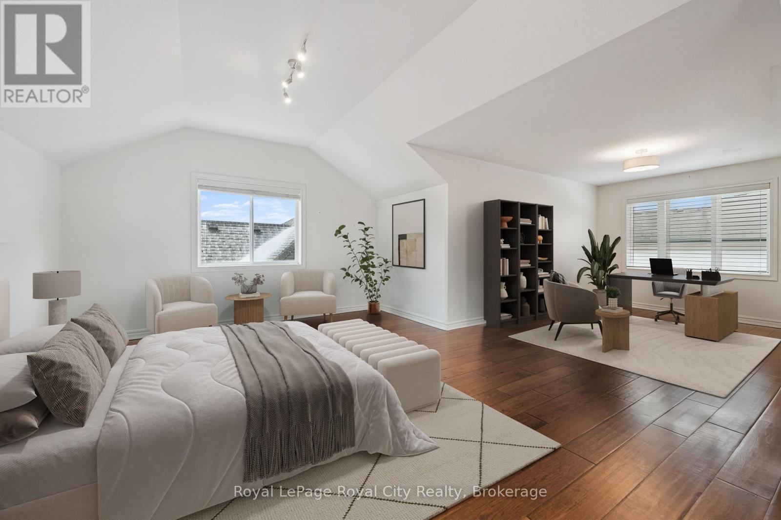 












77 LAUGHLAND LANE

,
Guelph (Pineridge/Westminster Woods),




Ontario
N1L0C6

