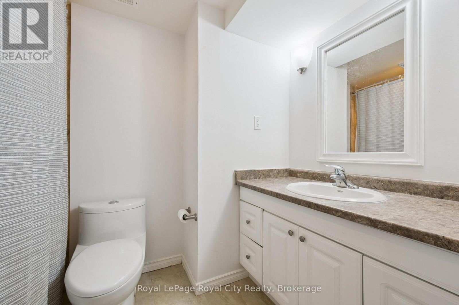 












77 LAUGHLAND LANE

,
Guelph (Pineridge/Westminster Woods),




Ontario
N1L0C6

