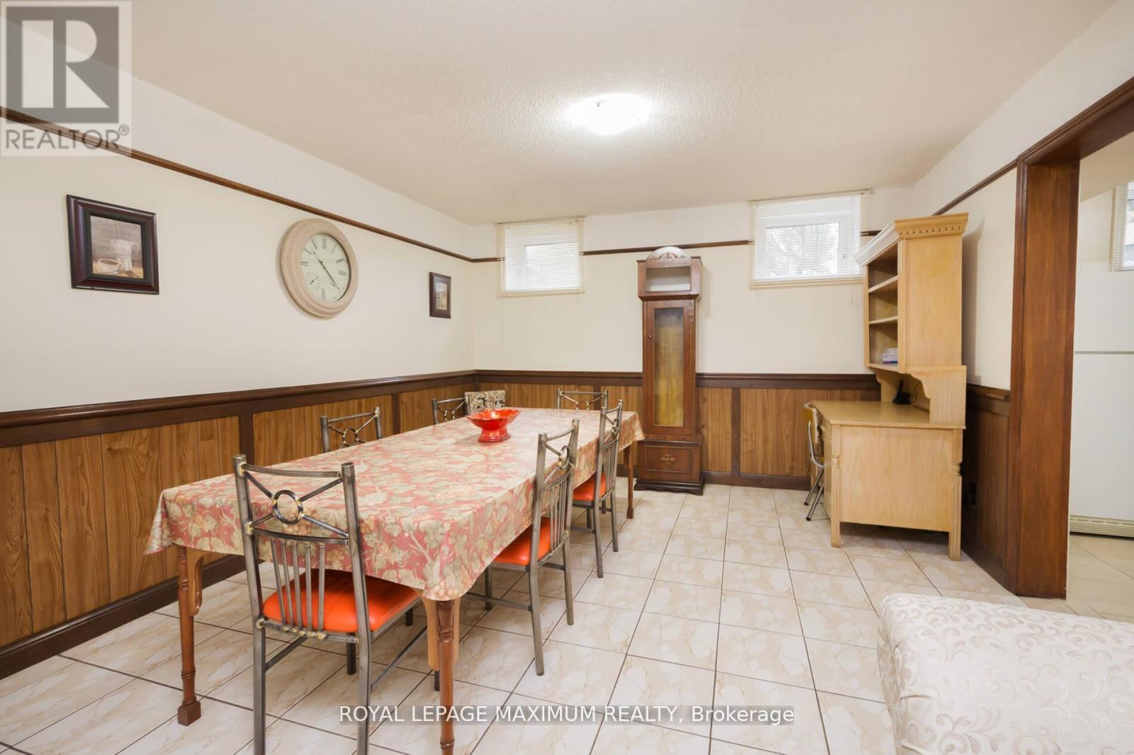 












119 GLEN LONG AVENUE

,
Toronto,




Ontario
M6B2M4

