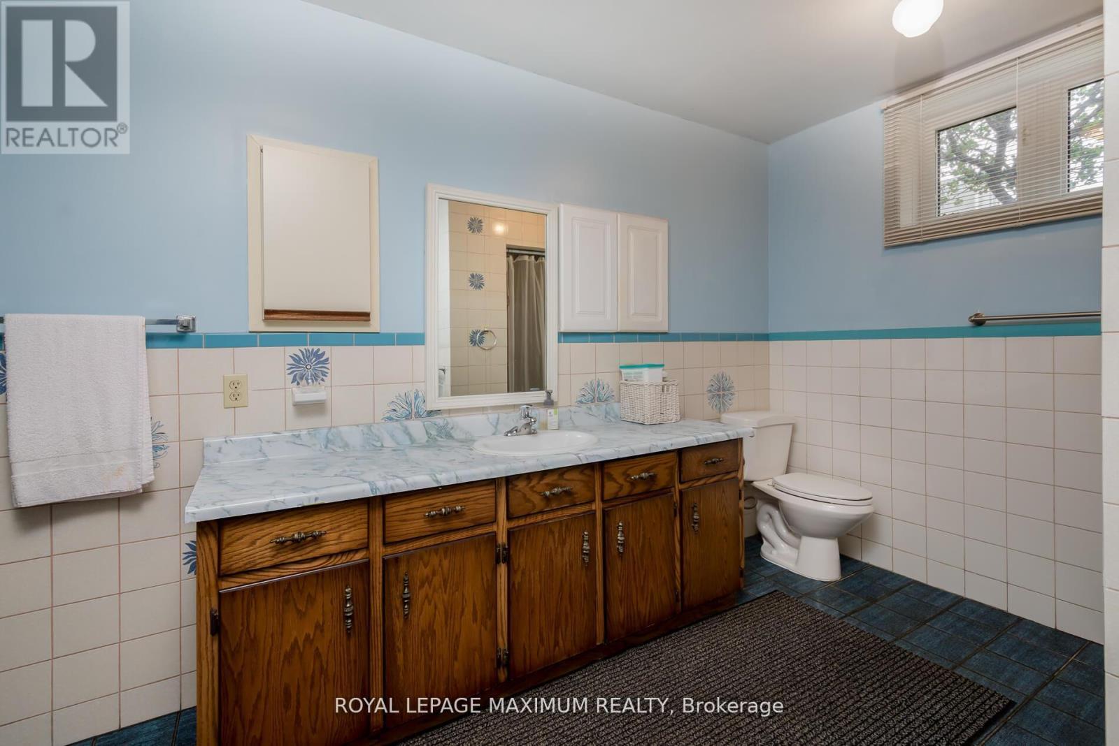 












119 GLEN LONG AVENUE

,
Toronto,




Ontario
M6B2M4

