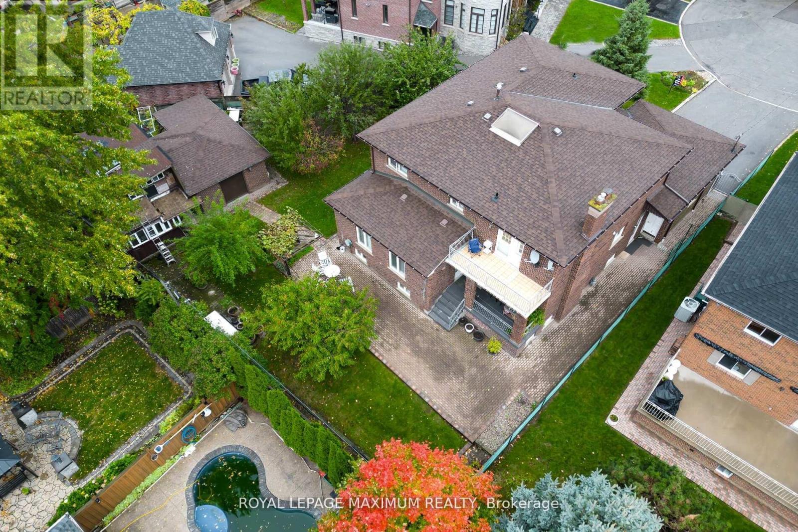 












119 GLEN LONG AVENUE

,
Toronto,




Ontario
M6B2M4

