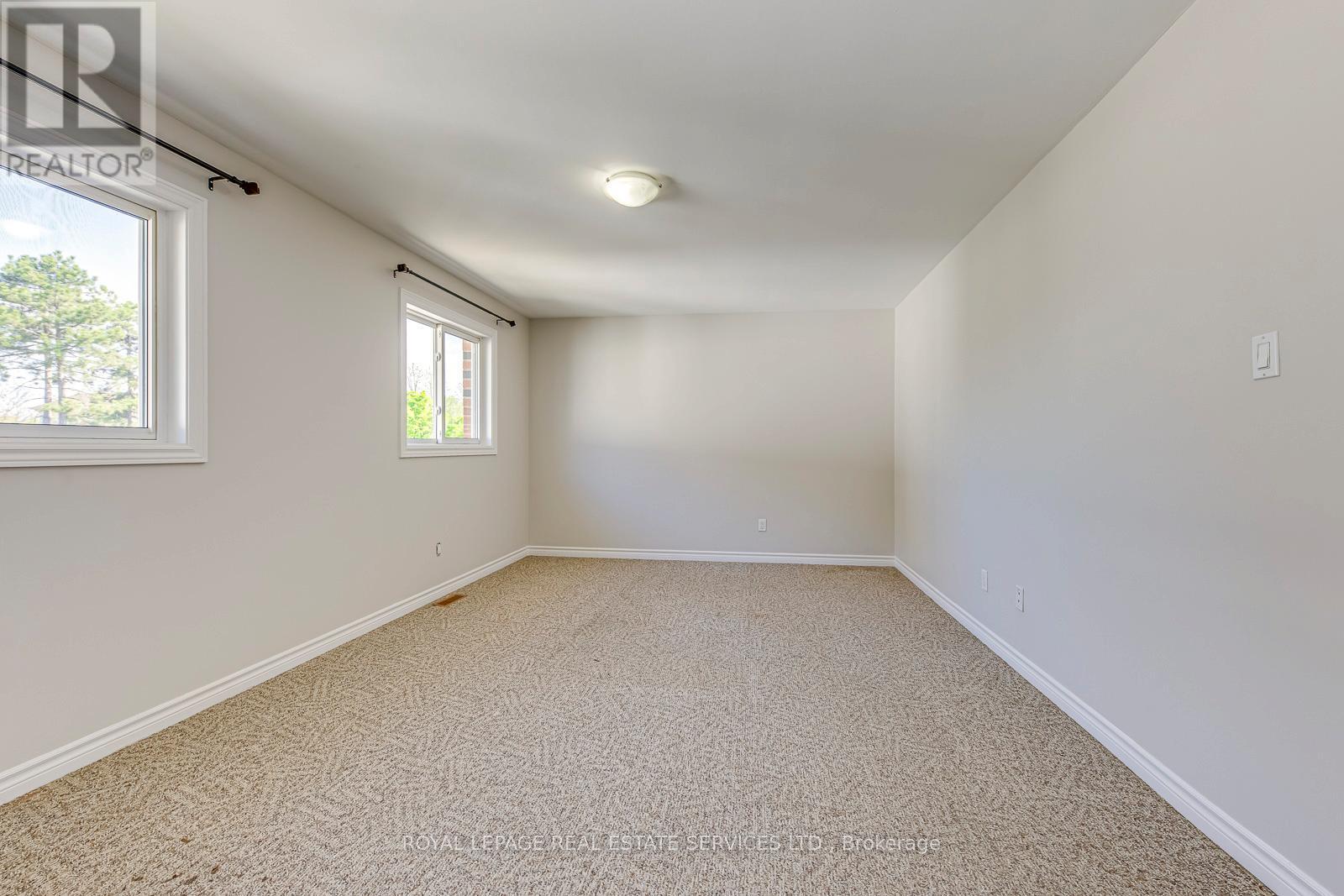 












99 MARTIN STREET

,
Milton,




Ontario
L9T2R3

