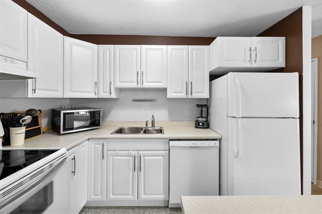 









470


Kenaston

BLVD, 212,
Winnipeg,




MB
R3N 1Z1

