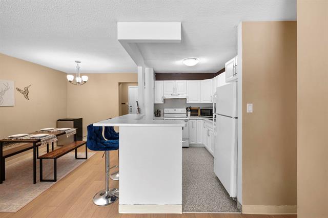 









470


Kenaston

BLVD, 212,
Winnipeg,




MB
R3N 1Z1

